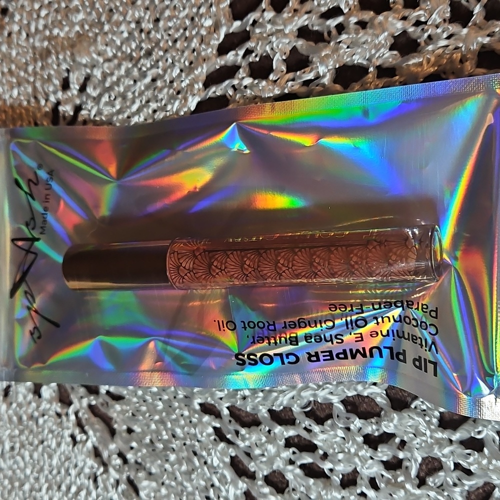 New LA Splash Golden Gatsby Glam Gloss Plumper Brown